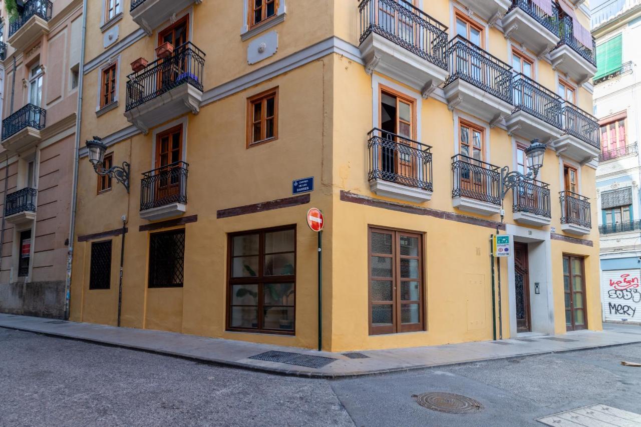 Apartup Market Square Deluxe Apartment *